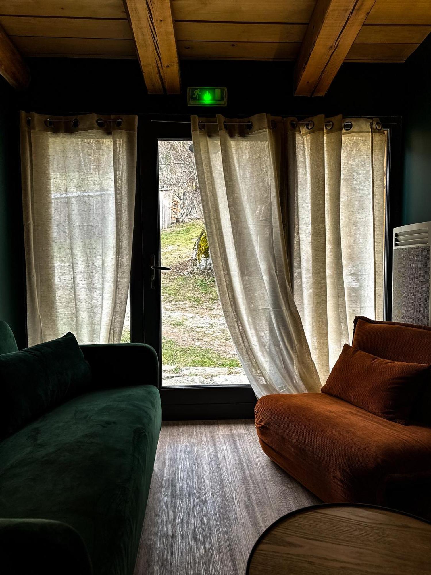 La Ferme Du Bien-Etre Bed and Breakfast Saint-Julien-Chapteuil Buitenkant foto
