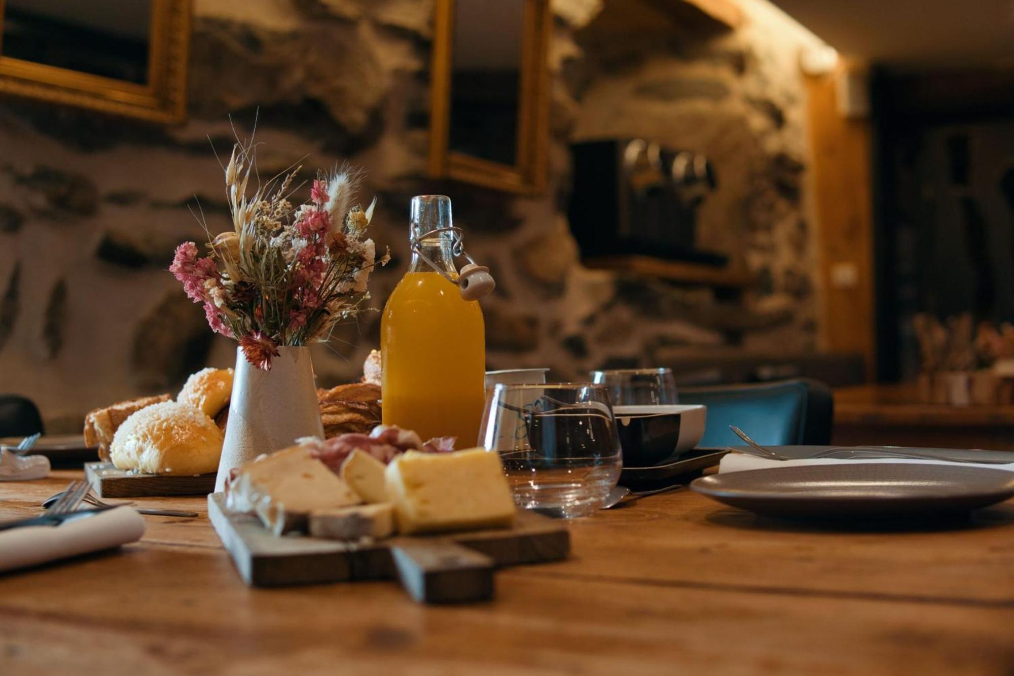 La Ferme Du Bien-Etre Bed and Breakfast Saint-Julien-Chapteuil Buitenkant foto